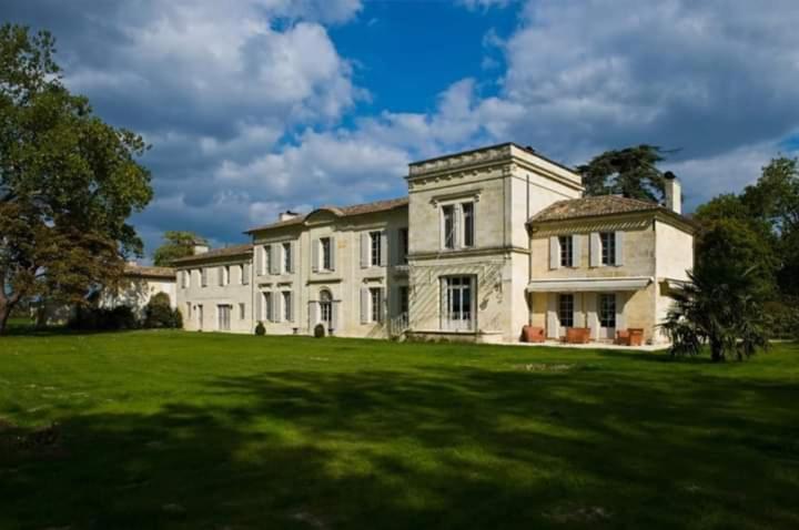 Chateau Larteau Arveyres Exterior photo